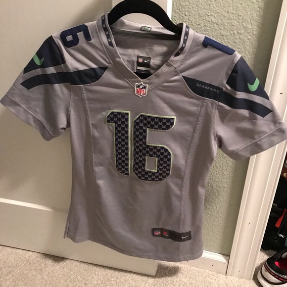 tyler lockett green jersey
